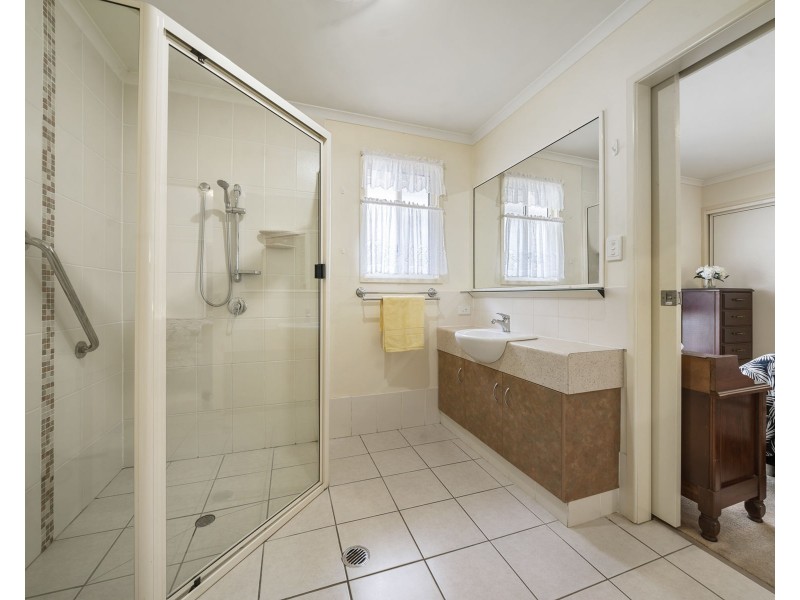 52/303 Spring Street, Kearneys Spring QLD 4350