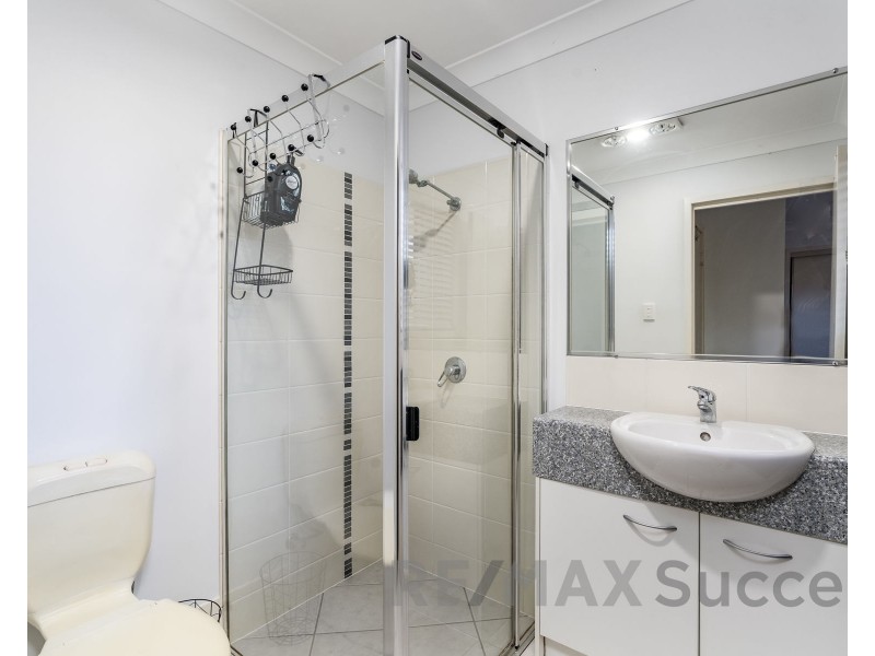 2/63 Kearney Street, Kearneys Spring QLD 4350