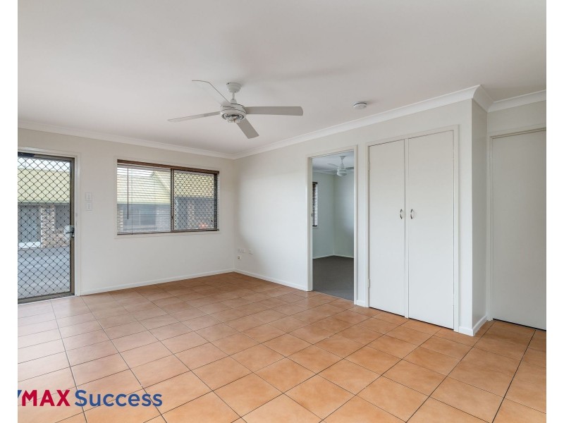 1/7 Stradbroke Street, Rockville QLD 4350