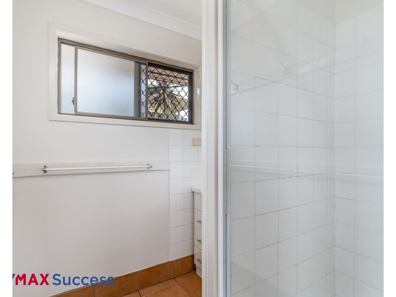 1/7 Stradbroke Street, Rockville QLD 4350