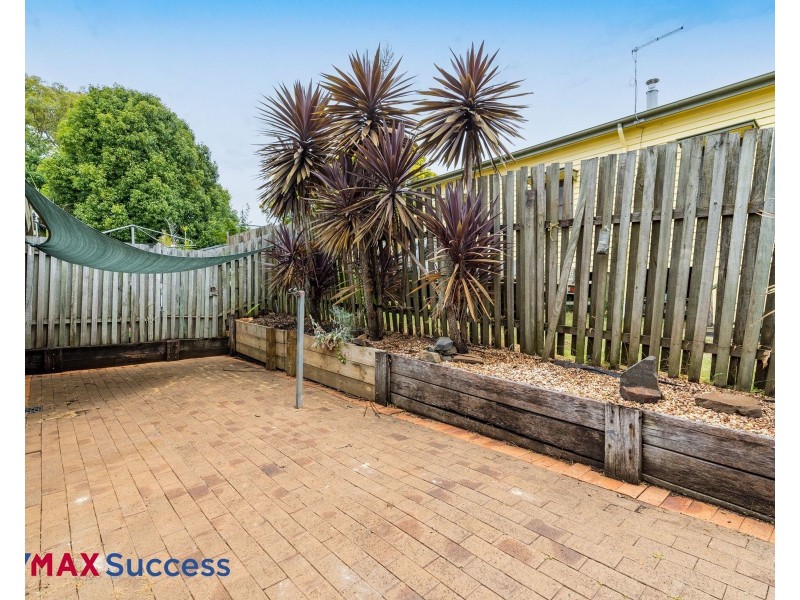 1/7 Stradbroke Street, Rockville QLD 4350