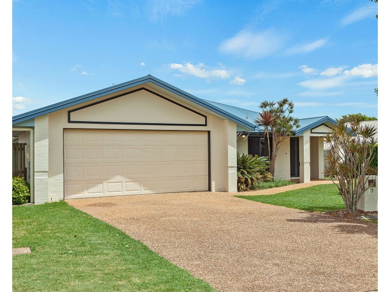 11 Scullin Street, Middle Ridge QLD 4350