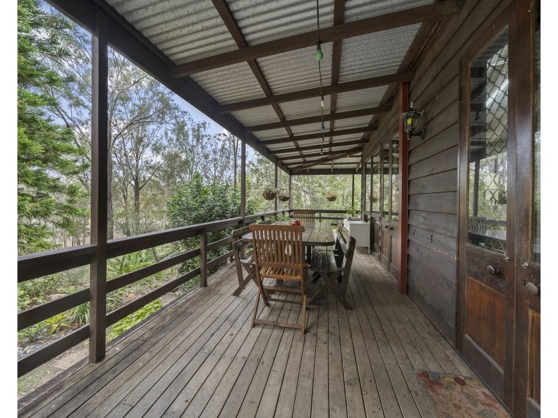 7 Gosper Road, Murphys Creek QLD 4352