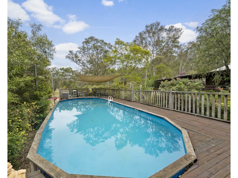 7 Gosper Road, Murphys Creek QLD 4352