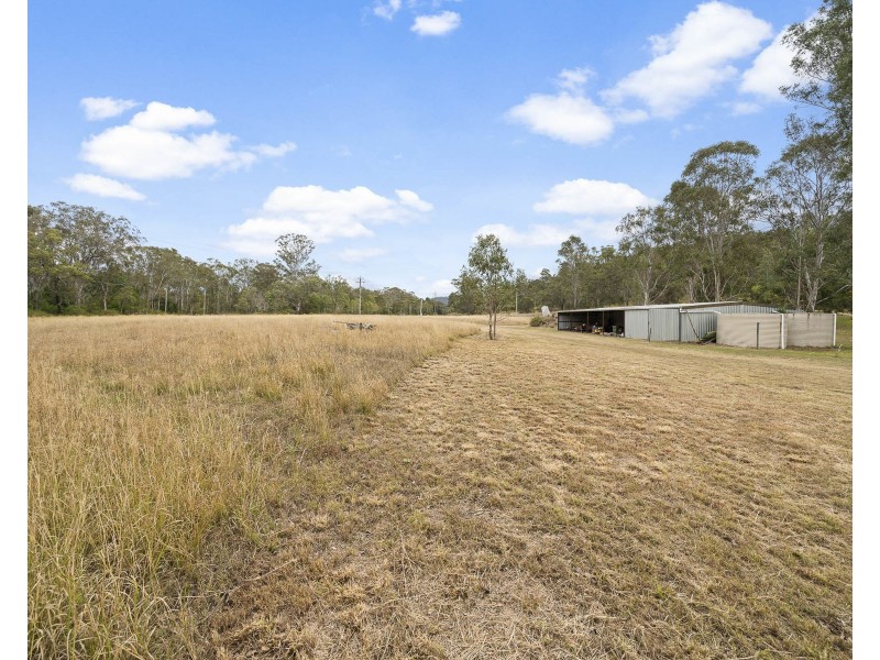 7 Gosper Road, Murphys Creek QLD 4352