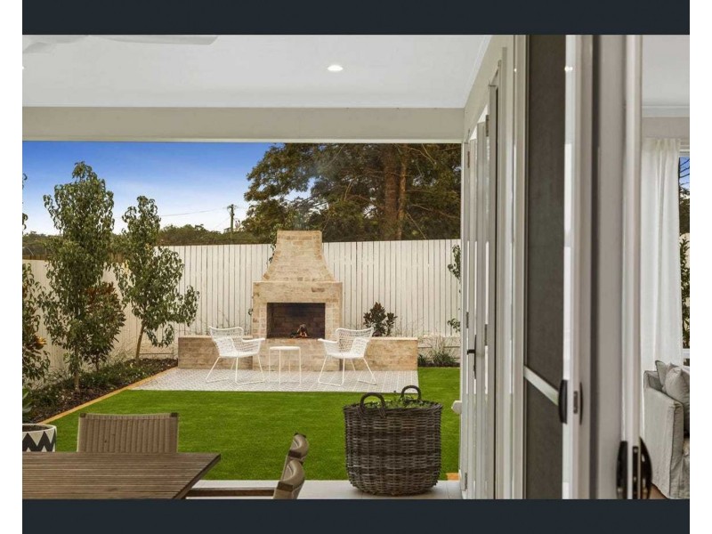 6 Moncrieff Close, Middle Ridge QLD 4350