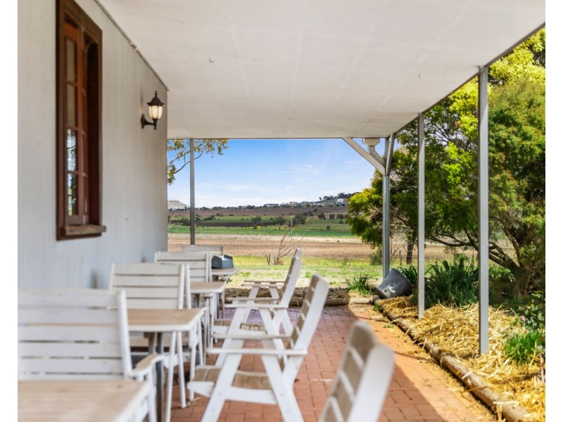 656 Kingsthorpe-Haden Road, Gowrie Little Plain QLD 4352