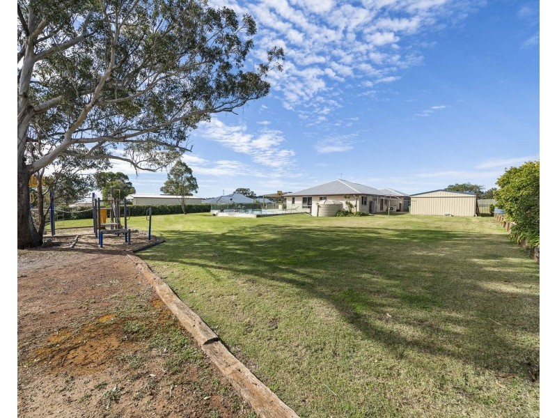 29 Federation Drive, Highfields QLD 4352