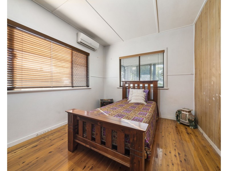 19 Dodd Street, Newtown QLD 4350