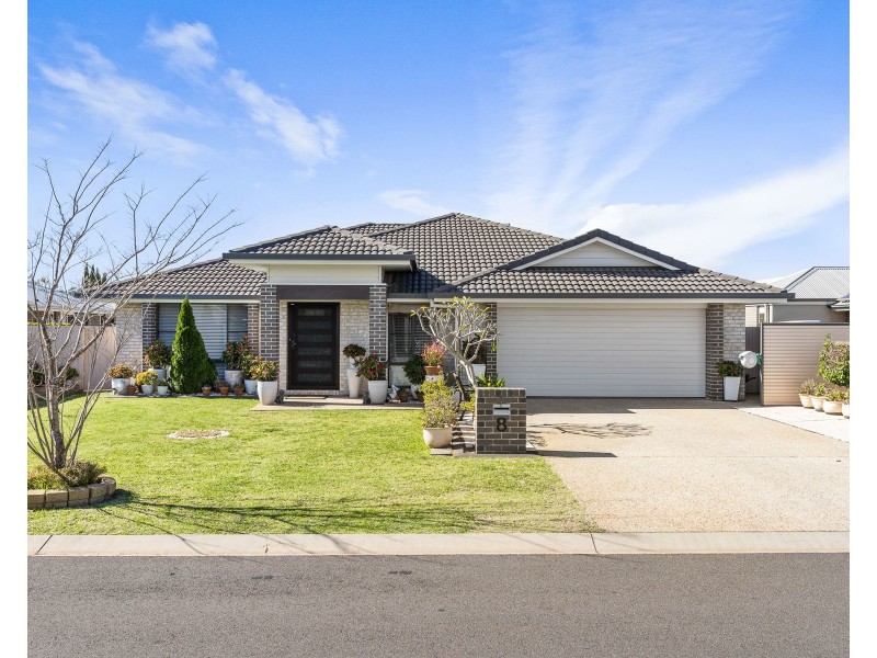 8 O’Grady Street, Kearneys Spring QLD 4350