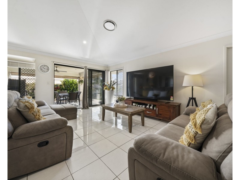 8 O’Grady Street, Kearneys Spring QLD 4350