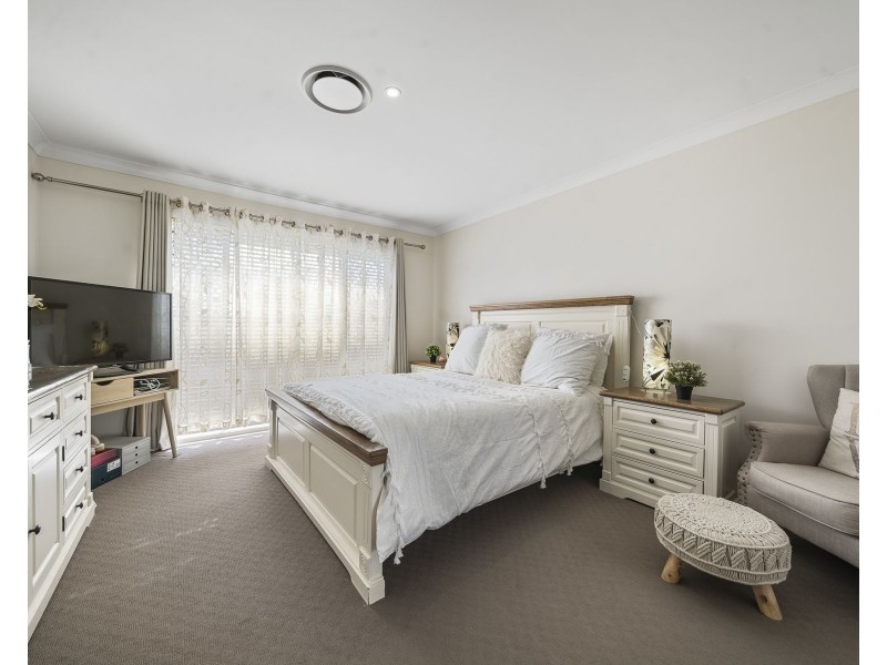 8 O’Grady Street, Kearneys Spring QLD 4350