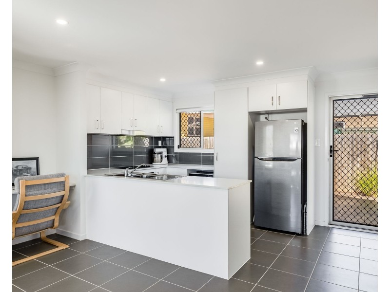 2/5A Berry Street, Wilsonton QLD 4350