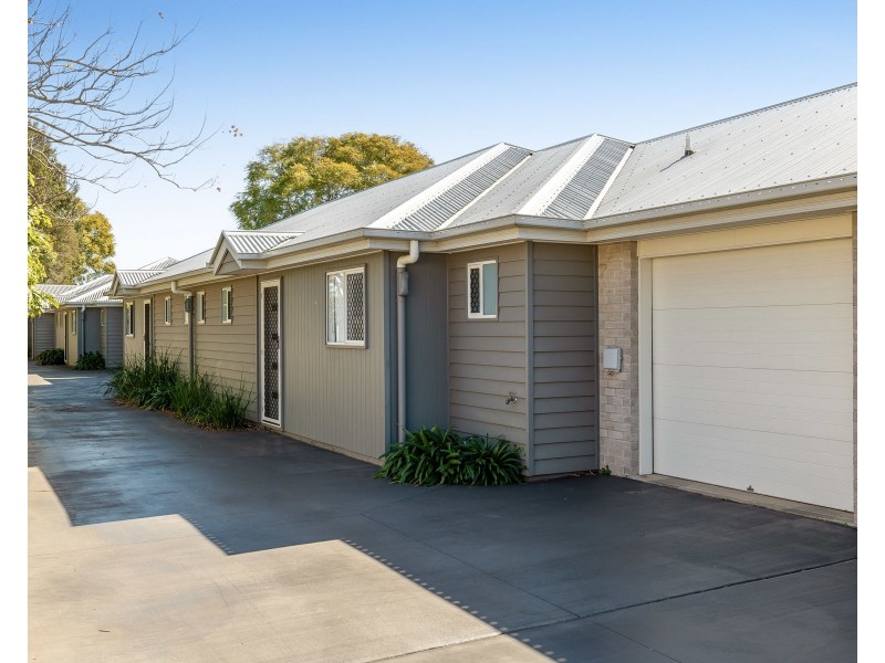 2/5A Berry Street, Wilsonton QLD 4350