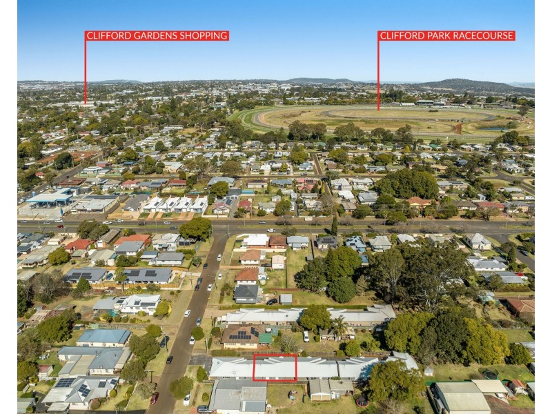 2/5A Berry Street, Wilsonton QLD 4350