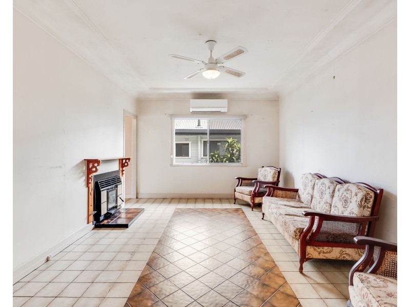 23 Dodd Street, Newtown QLD 4350