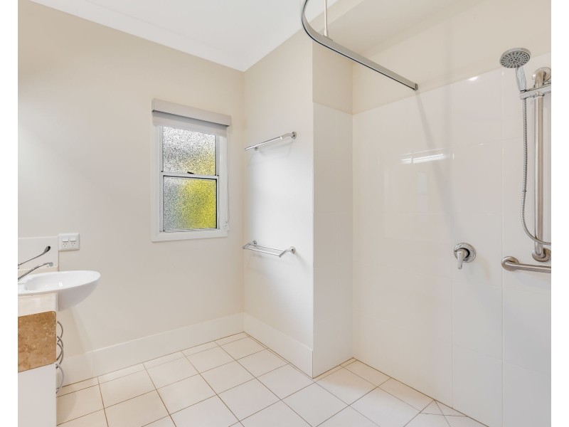 23 Dodd Street, Newtown QLD 4350