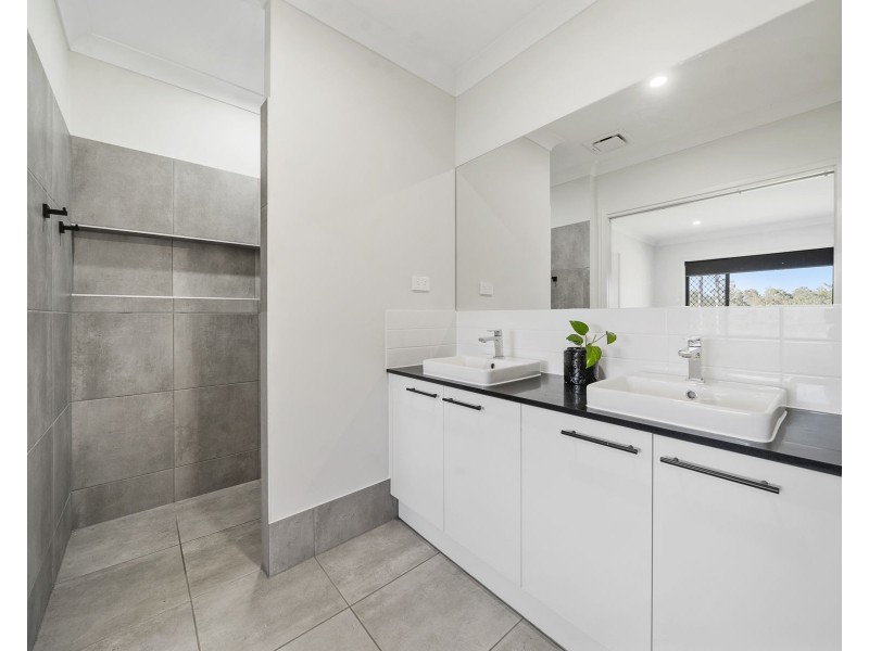 13B Franks Road, Regency Downs QLD 4341