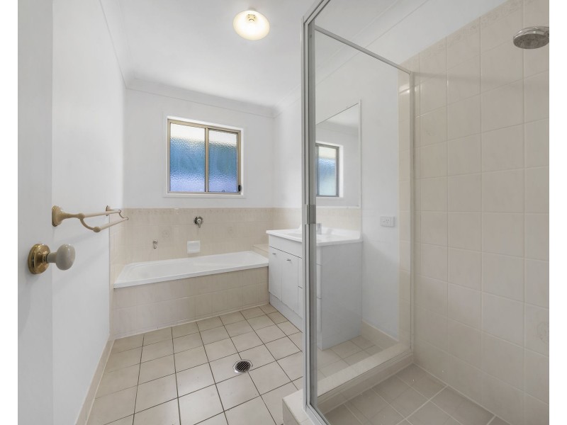 24 Junction Drive, Gowrie Junction QLD 4352