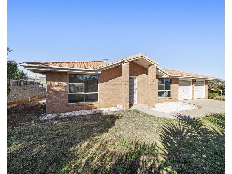 24 Junction Drive, Gowrie Junction QLD 4352