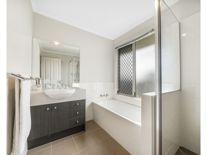 32 Whitman Street, Westbrook QLD 4350