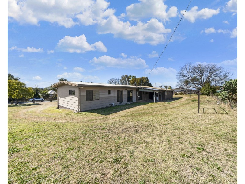 40 Cullen Street, Warwick QLD 4370
