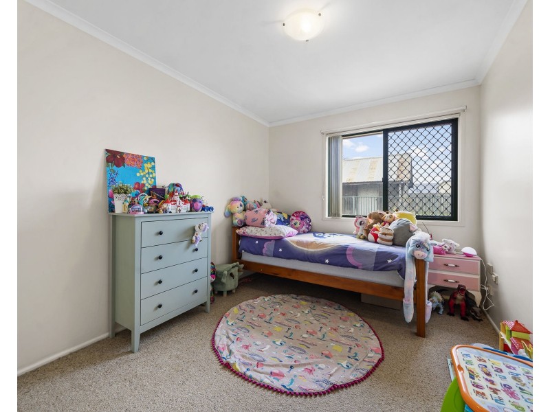 12 Lachlan Court, Westbrook QLD 4350