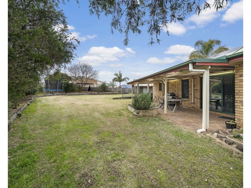12 Lachlan Court, Westbrook QLD 4350
