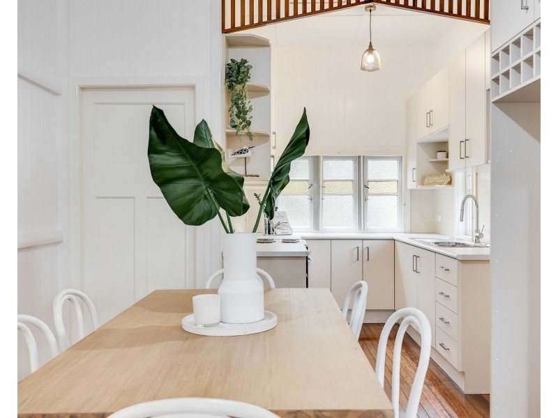 6 Perry Street, Harlaxton QLD 4350