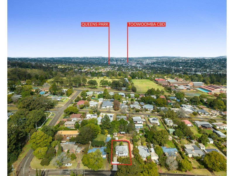 6 Perry Street, Harlaxton QLD 4350