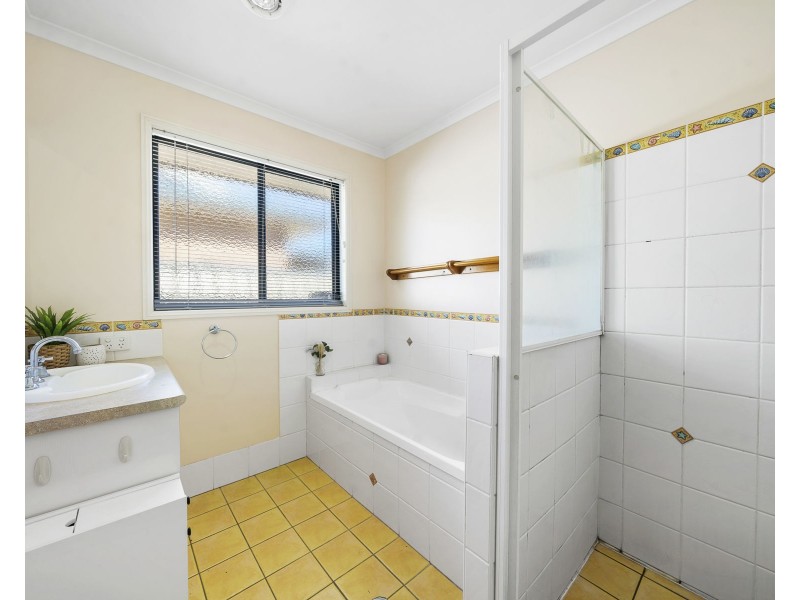 3 Bunya Street, Kearneys Spring QLD 4350