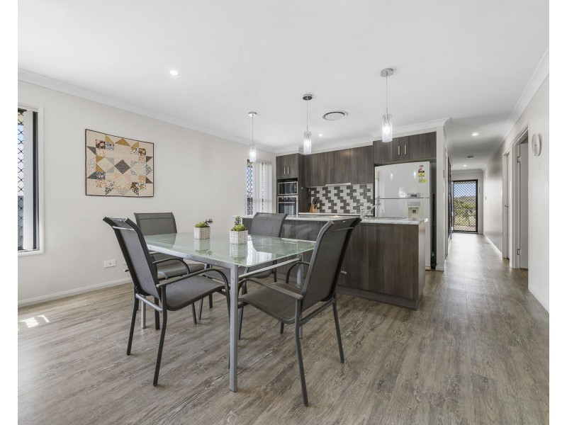 4 Eden Street, Cotswold Hills QLD 4350