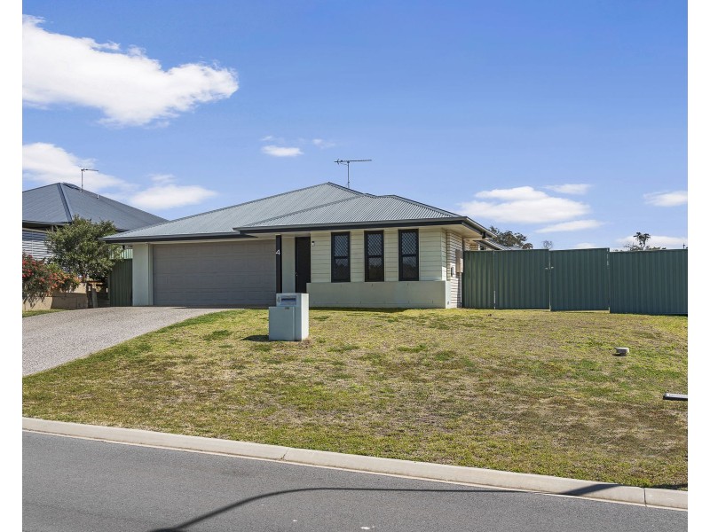 4 Eden Street, Cotswold Hills QLD 4350