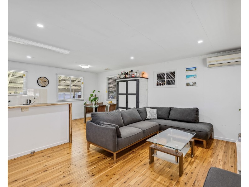 11 Dalgleish Street, South Toowoomba QLD 4350