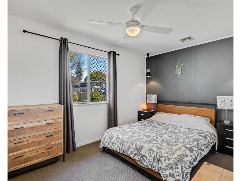 11 Dalgleish Street, South Toowoomba QLD 4350