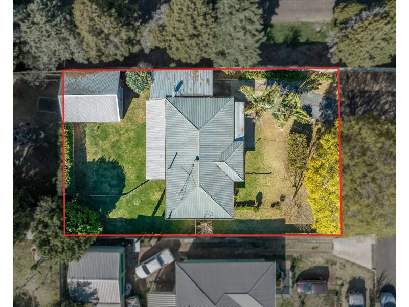 11 Dalgleish Street, South Toowoomba QLD 4350