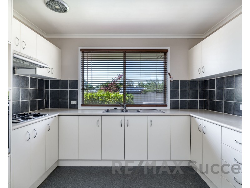 16 Sherry Street, Wilsonton Heights QLD 4350