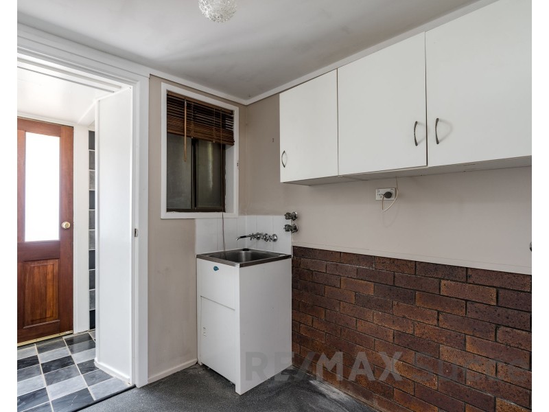16 Sherry Street, Wilsonton Heights QLD 4350