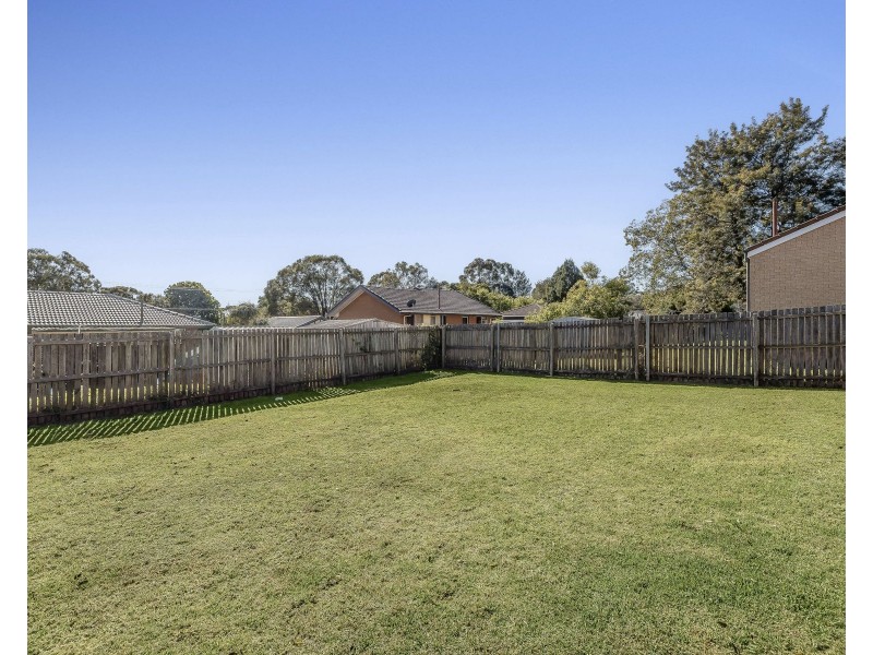 7 Kenora Court, Rockville QLD 4350