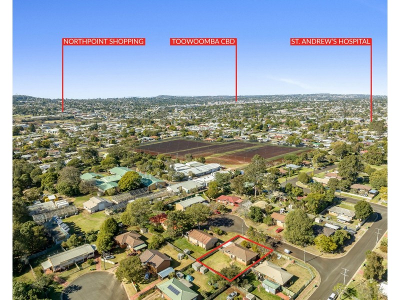 7 Kenora Court, Rockville QLD 4350