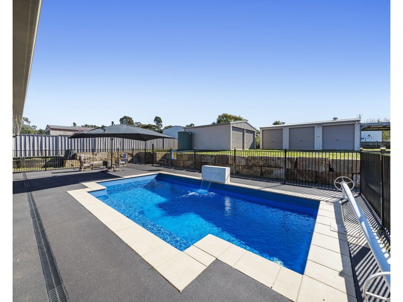 26 Belclaire Drive, Westbrook QLD 4350