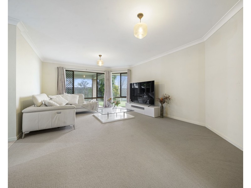 176 Nelson Street, Kearneys Spring QLD 4350
