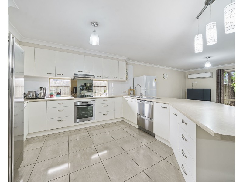 176 Nelson Street, Kearneys Spring QLD 4350