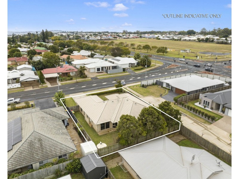 176 Nelson Street, Kearneys Spring QLD 4350