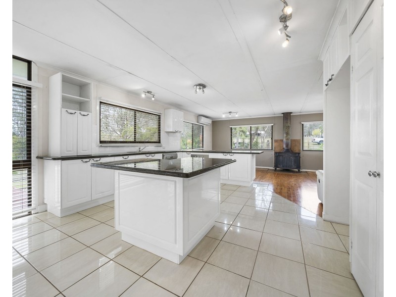 40 Goodsirs Road, Murphys Creek QLD 4352