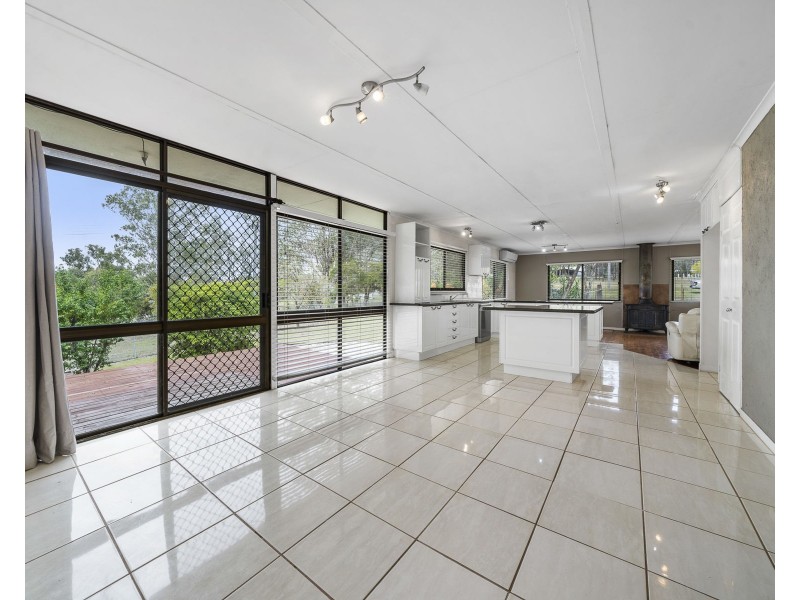 40 Goodsirs Road, Murphys Creek QLD 4352