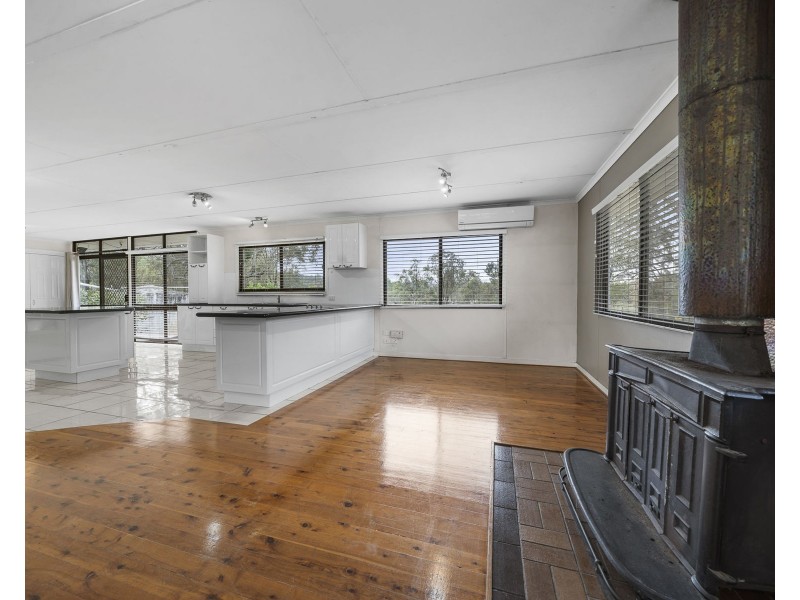 40 Goodsirs Road, Murphys Creek QLD 4352