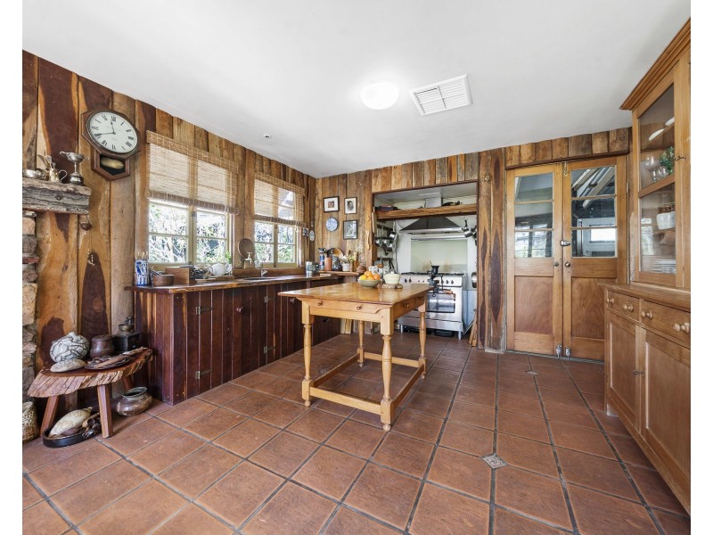 98 Mervyn Road, Geham QLD 4352