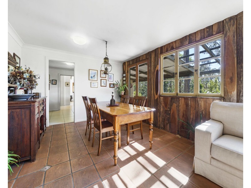 98 Mervyn Road, Geham QLD 4352