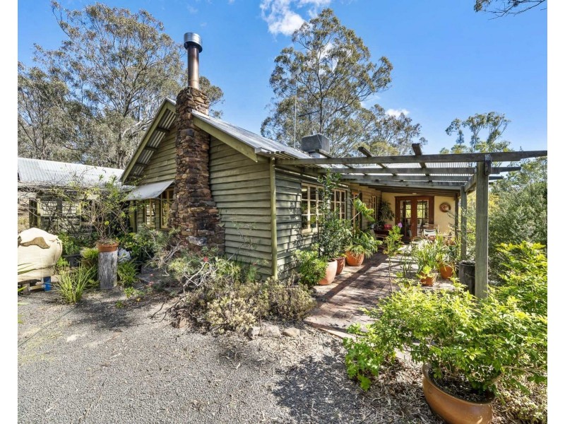 98 Mervyn Road, Geham QLD 4352